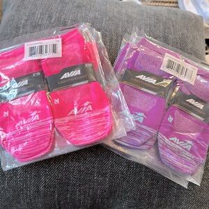 Bundle Avia women’s lightweight 8 pairs NWT